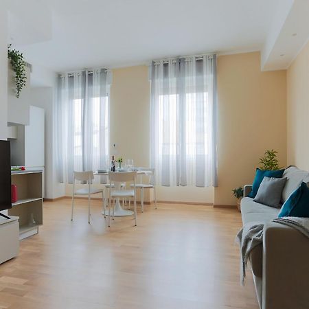 The Best Rent - Bright One-Bedroom Apartment In Corso Vittorio Emanuele II Milano Eksteriør bilde